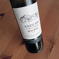 вино Andean Vineyards Malbec