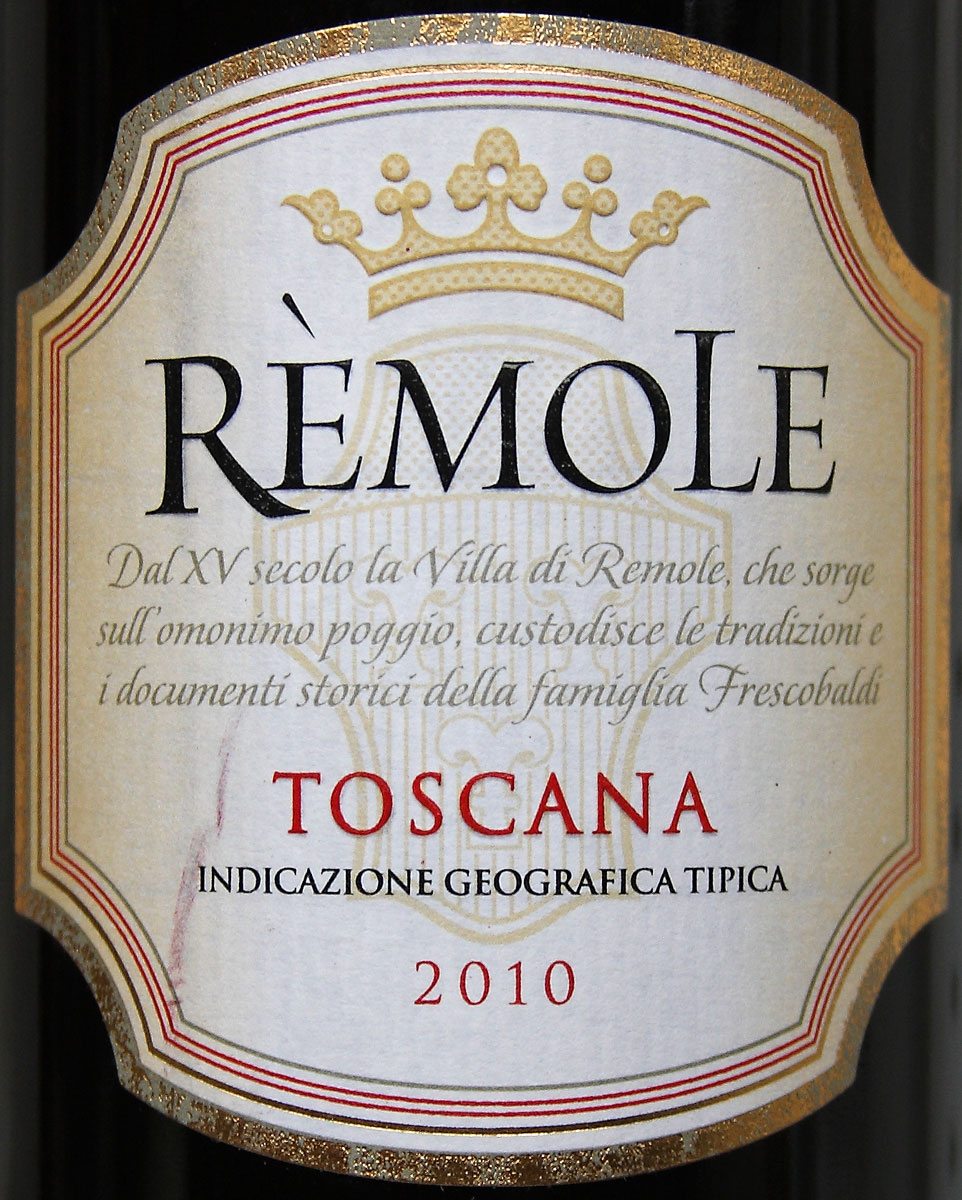 Итальянские этикетки. Ремоле Россо. Remole вино. Этикетка итальянского вина. Итальянское вино красная этике.